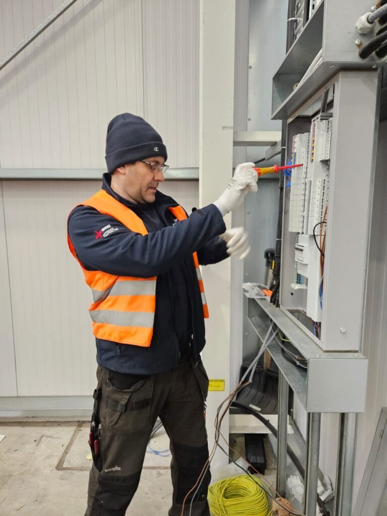 Commercial-Electrical-Installation-Work-at-Medik8-4